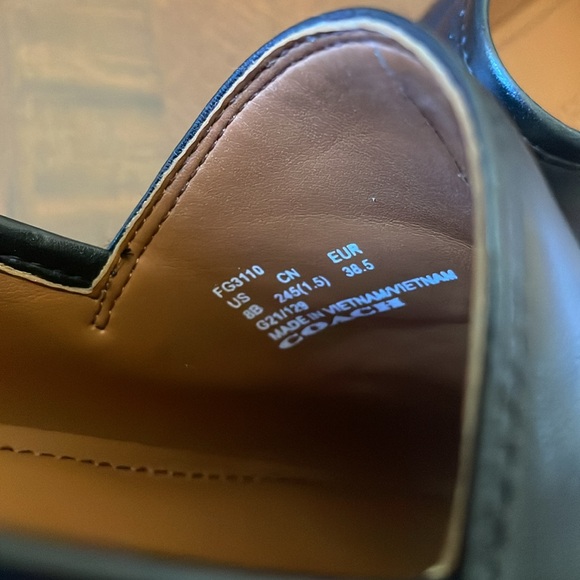 Women Coach Haley black leather loafers size 8 brand new - Picture 11 of 12